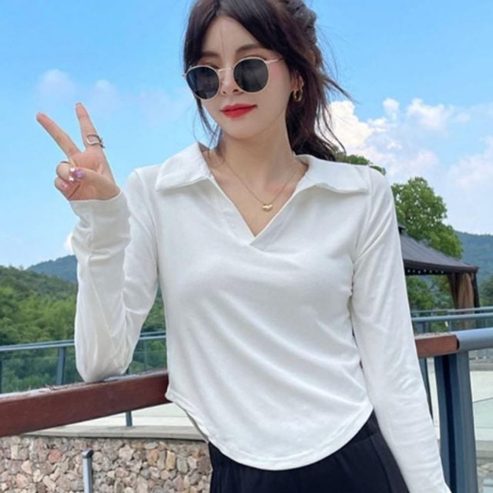 흰색 긴팔 브이넥 카라티셔츠 목선 강조 골지 여성 데일리 이너