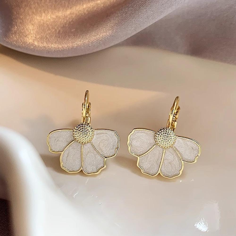 심플 꽃잎 귀걸이 플라워 이어링 여성 장식 액세서리
